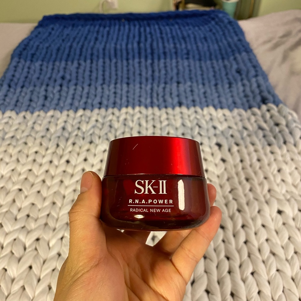 Skii rna power radical new age moisturizer